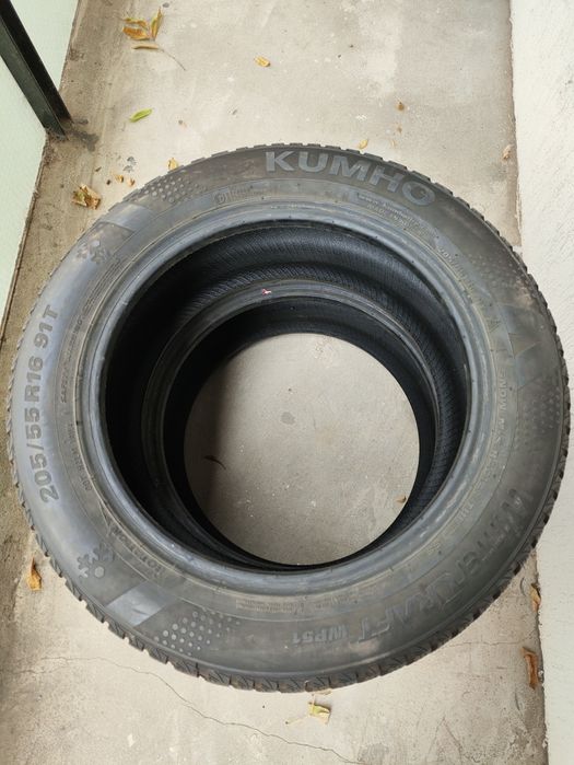 Kumho 205/55/16 зимни