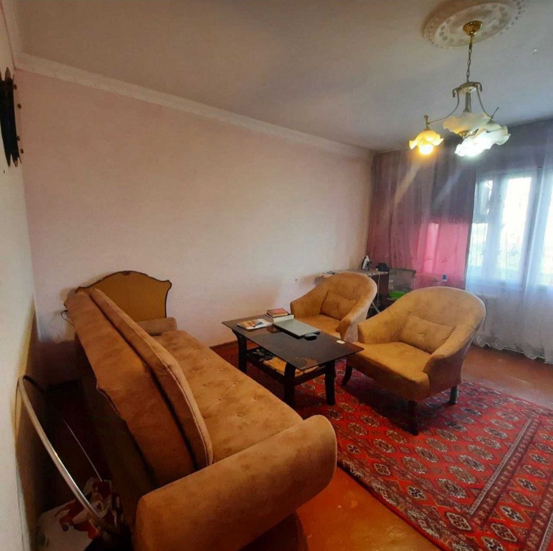 3/9/9 Пушкина Бий Салар 75м2 средний ремонт,торг есть