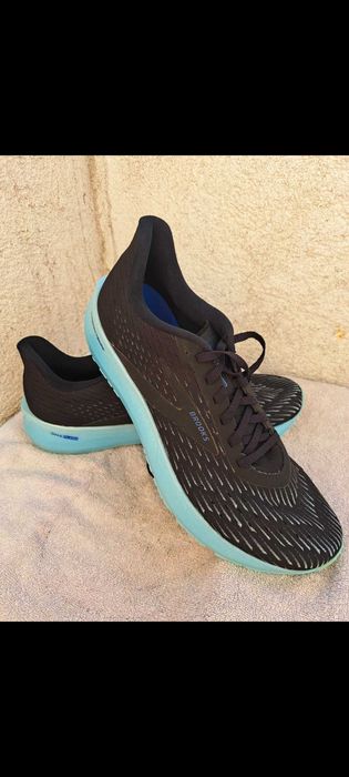 adidasi brooks hiperion tempo 1