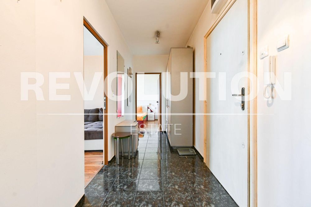 Дава се под наем Двустаен апартамент в София, Зона Б-18 - 80 кв.м за 613 € - Снимка #8