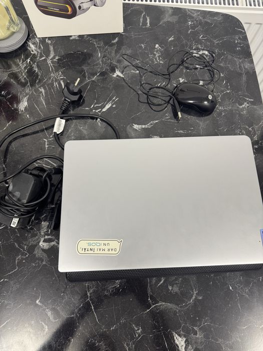 Laptop Lenovo IdeaPad 1i