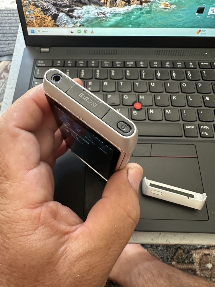 Nokia N8, liber retea