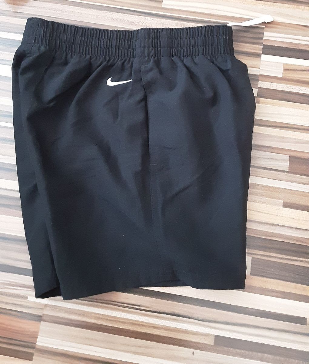 (M 137-147) NIKE Jordan оригинални къс панталон(35лв)тениска(25лв)