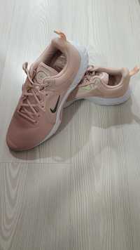 NIKE Pantofi fitness dama Renew In-Season Tr 11