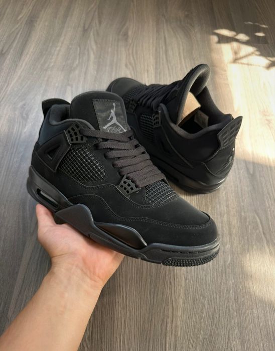 Jordan 4 black cat