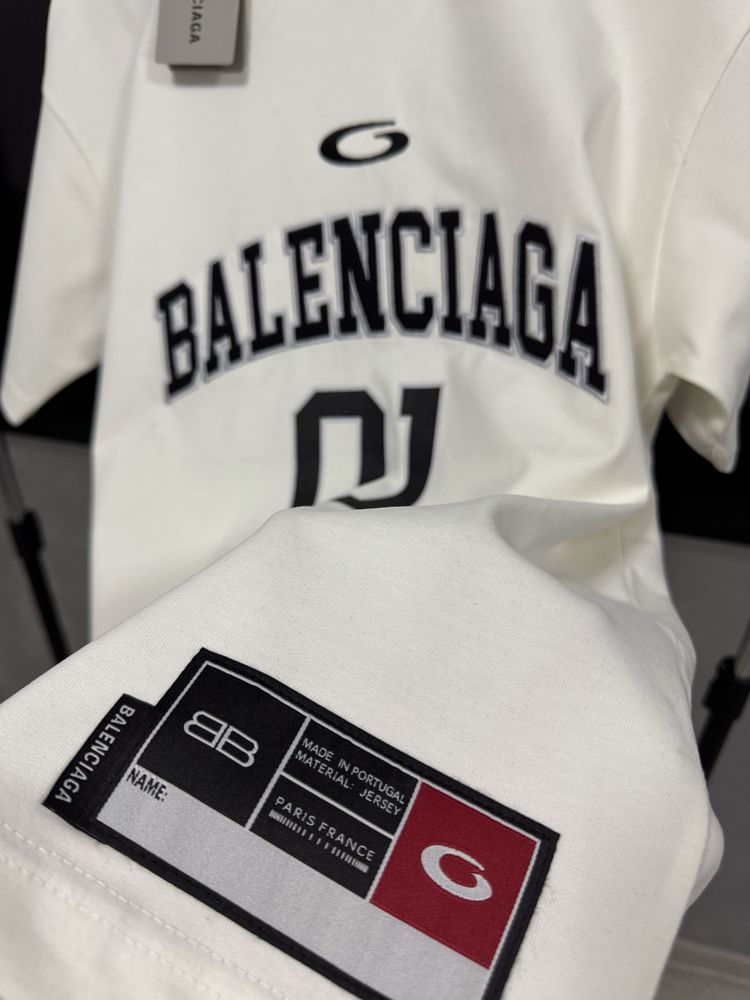 Tricou Balenciaga new colletion