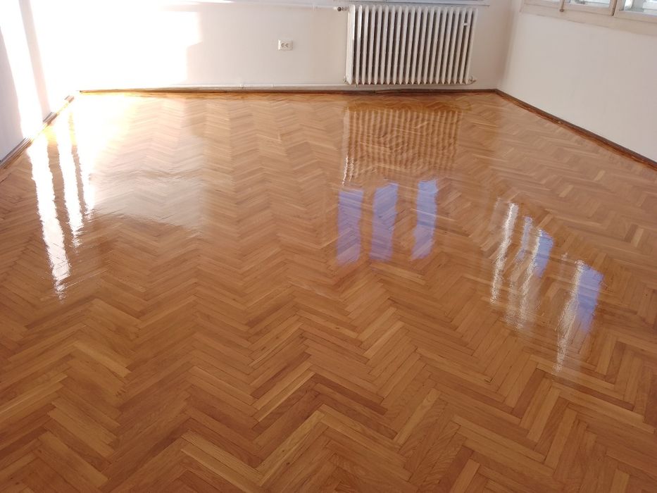 Rașchetez ,montam, chituim lăcuim parchet