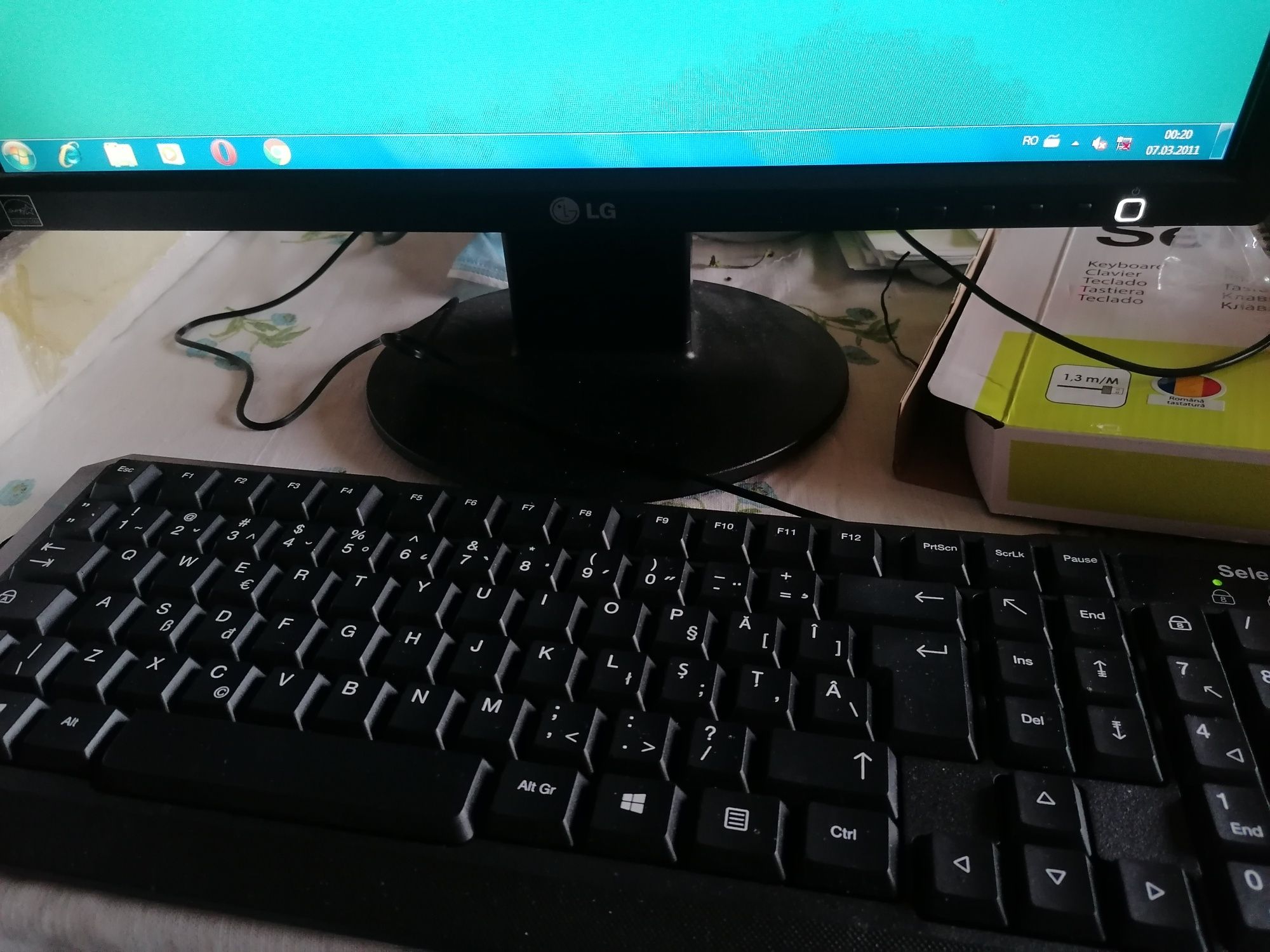 Calculator deluxe nou monitor Samsung  mouse tastatura