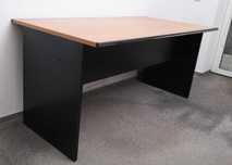 BIROURI, SCAUNE, MESE + alte piese de mobilier in conditii avantajoase