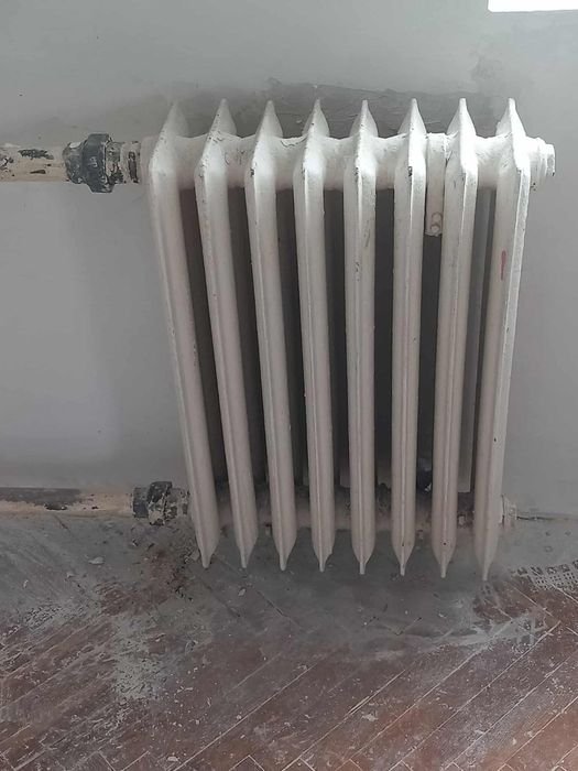 Продавам чугунени радиатори