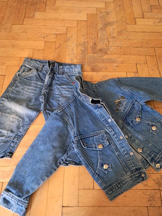 Дрехи за момиче 122 - общо 10лв.