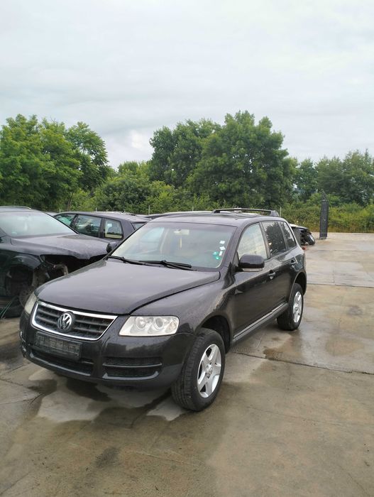 VW Touareg 2.5 R5 ,174 к.с. , 50 броя на части