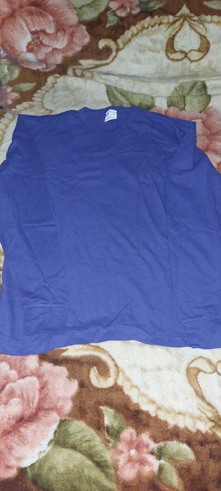 Vând ținută armată