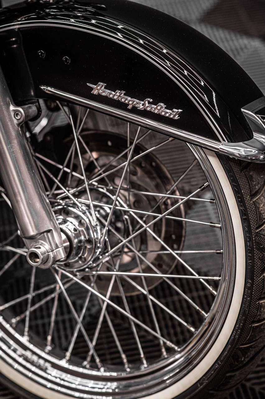 Softail Heritage Chicano