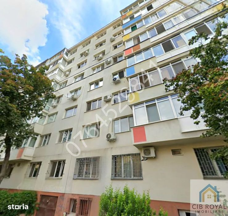 Vând apt. 2 camere Bd. Ion Mihalache, la 5 min. metrou 1 Mai, renovat.