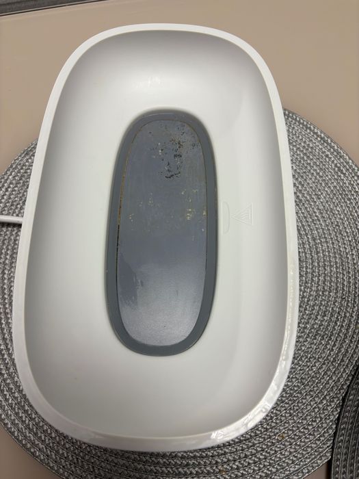 Стерилизатор Philips Avent плюс подарък шише и кутия за мляко