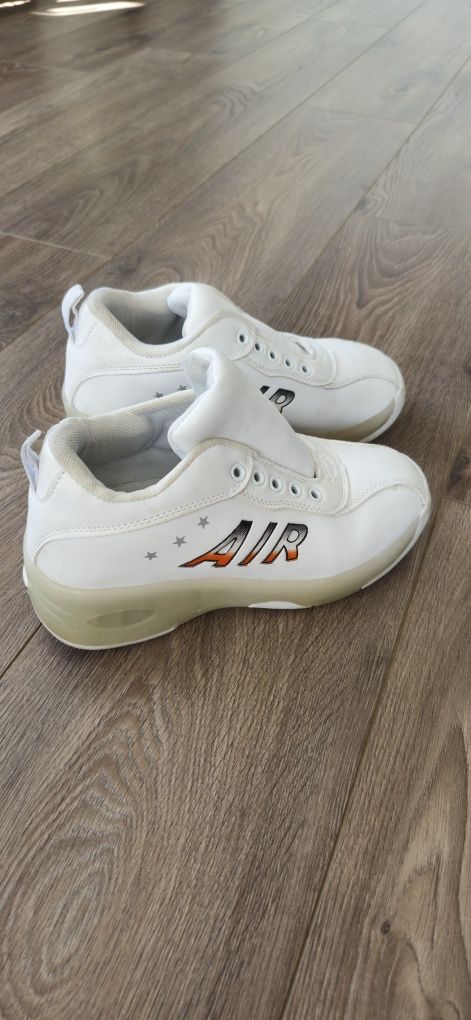 Tommy Hilfiger 37, маратонки с колелца 36, Cruyff