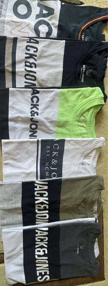 Vand sase tricouri Jack&Jones.