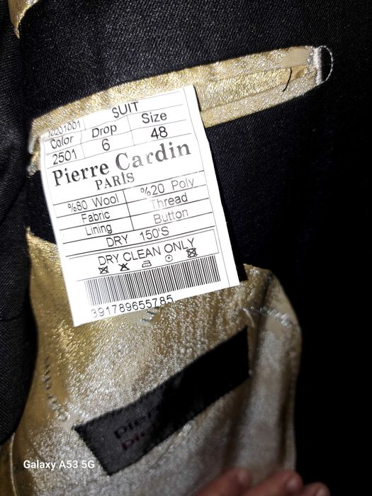 Costum Pierre Cardin