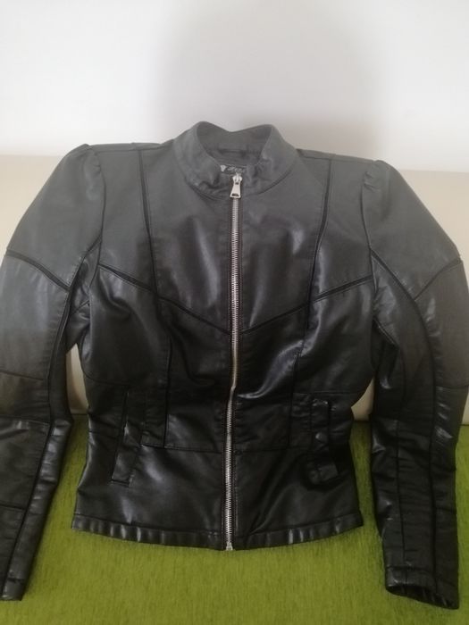 GEACĂ de piele marimea XS