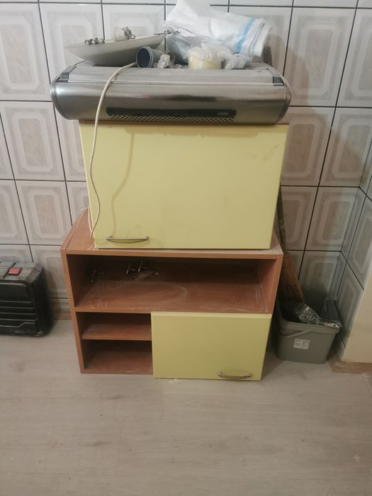 Vând mobila de bucătărie