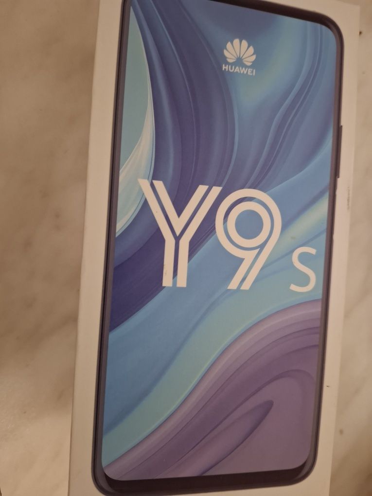 Huawei y9s в отличном состоянии