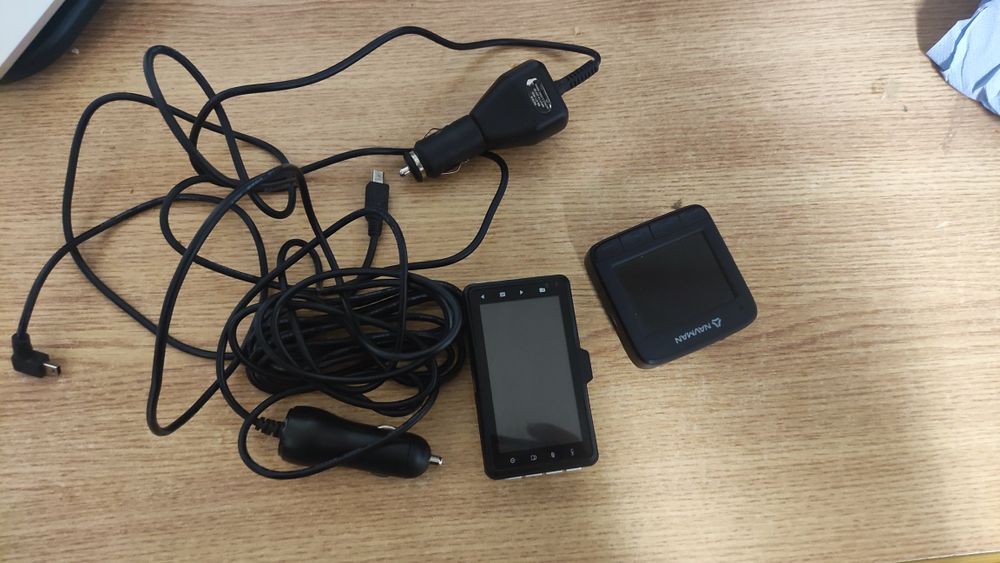 Camera auto Smailo si Navman
Ecran	: 3 inch
Rezolutie filmare	Full HD