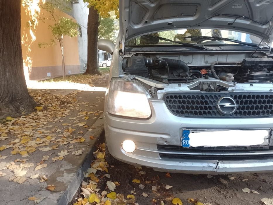Vând Opel Agila pentru piese