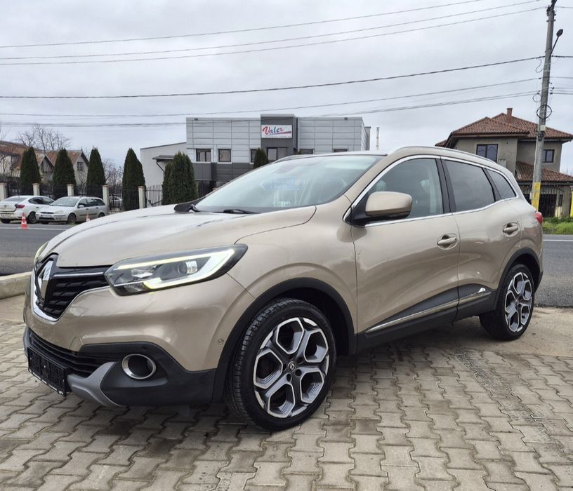 RENAULT KADJAR 1.2 TCE/ Euro 6 / Navigatie / Camera  / Panorama / Led