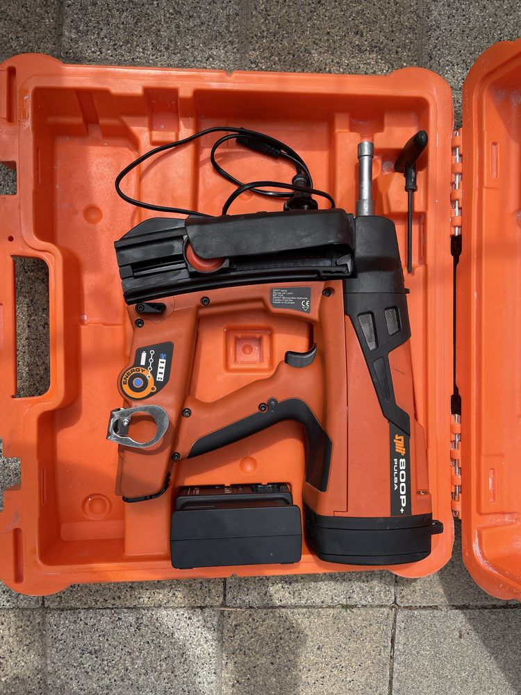 Spit pulsa 800+ pistol implanta cuie in beton