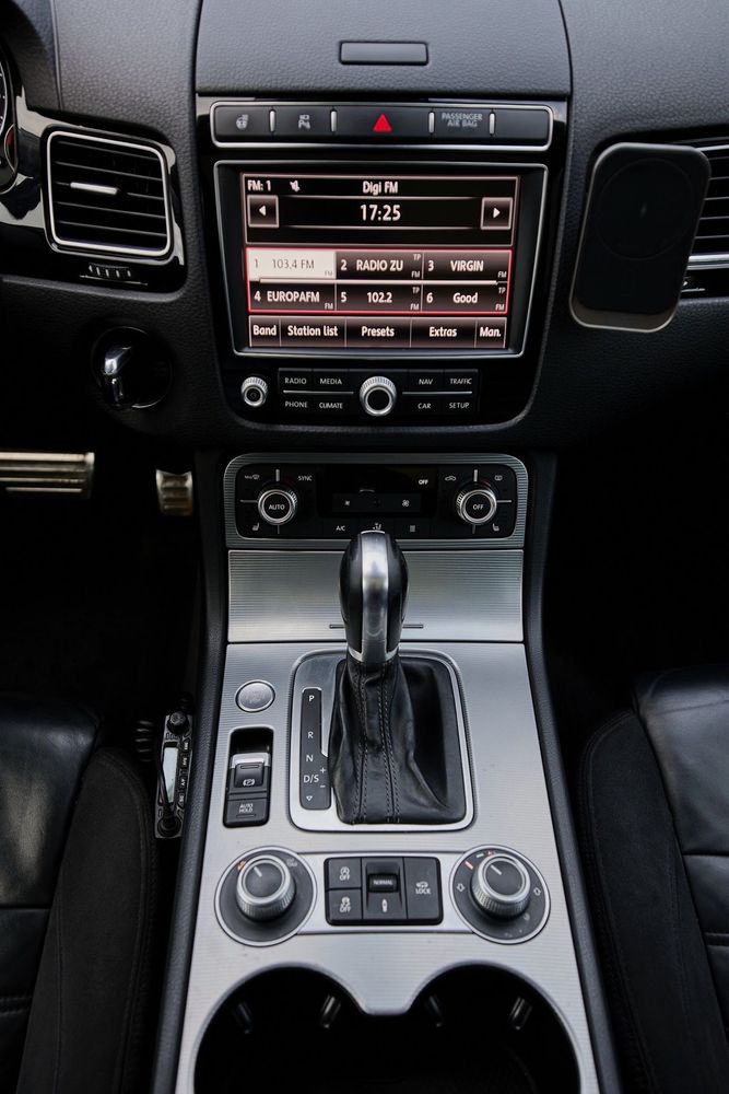 Volkswagen Touareg R-Line de vanzare