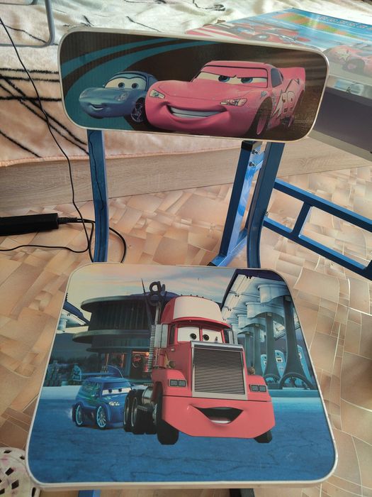 Малко бюро Маккуин и столче