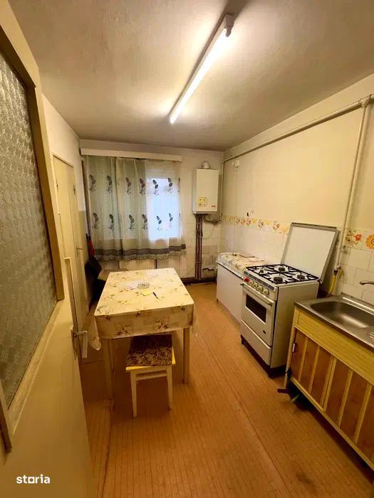Apartament decomandat de vanzare 2 camere, zona Piata 14 Iulie
