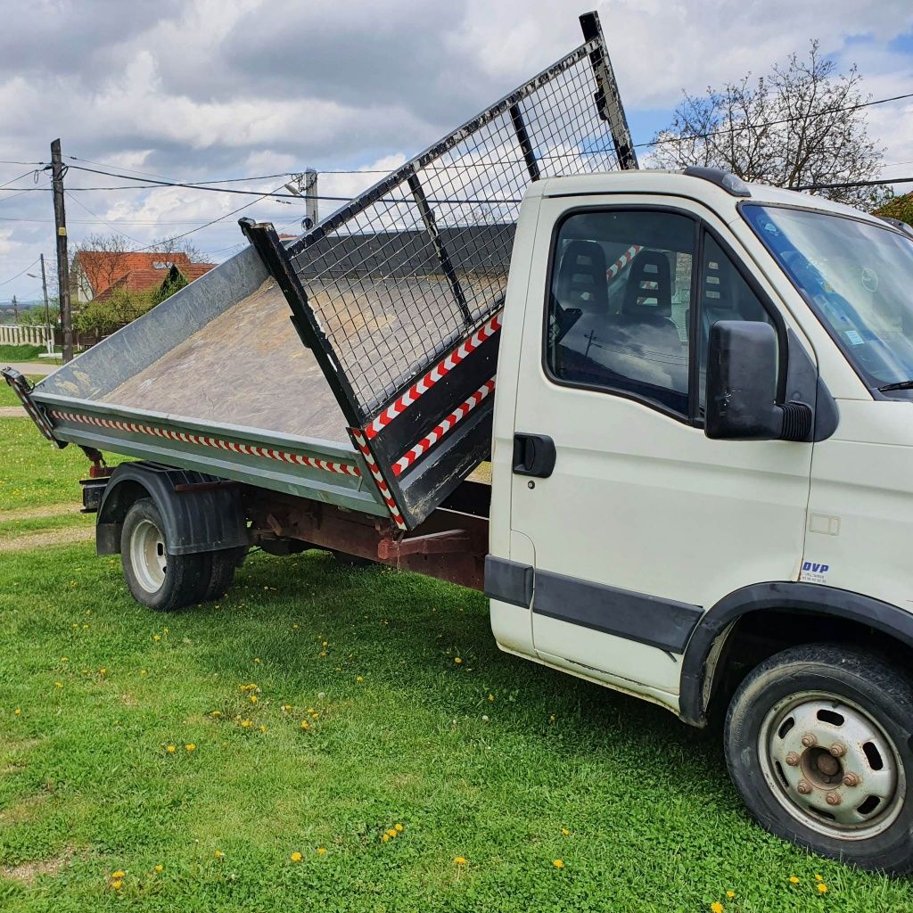 Transport nisip piatra moloz inclusiv mutari