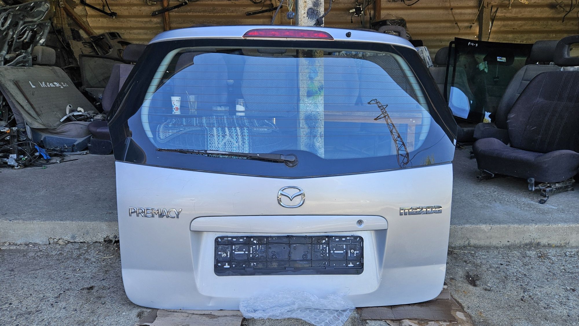 Капак на багажника за Mazda Premacy 2004г.