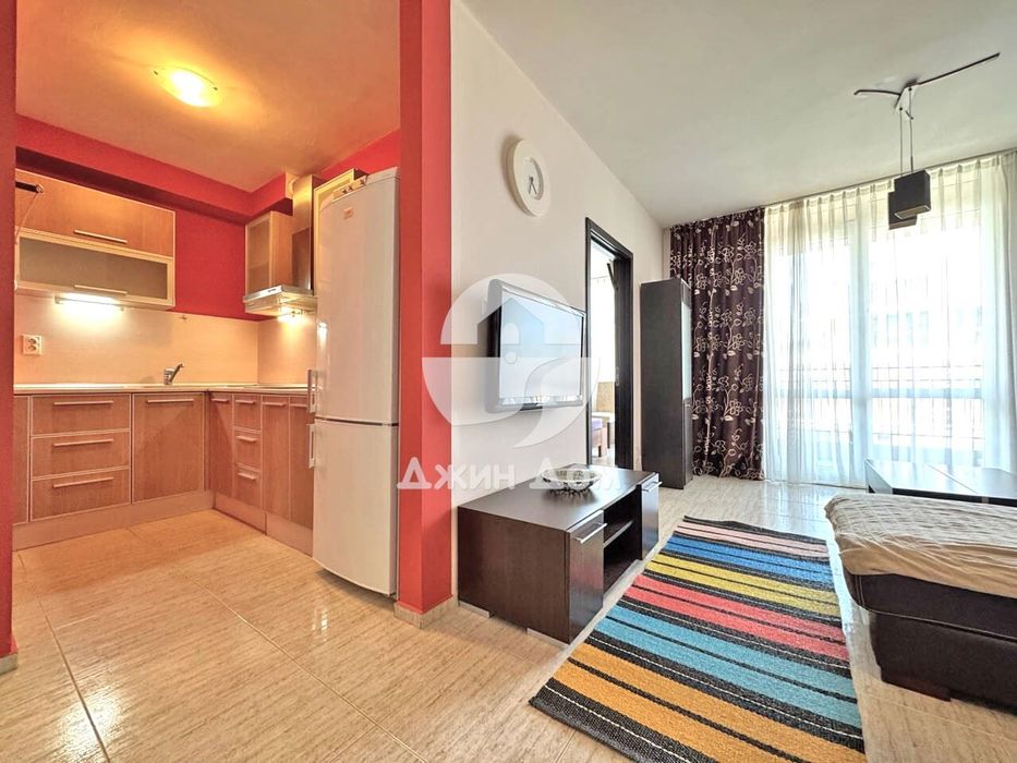 Продава се Двустаен апартамент в к.к. Слънчев бряг - 65 кв.м за 1208 €/кв.м - Снимка #2