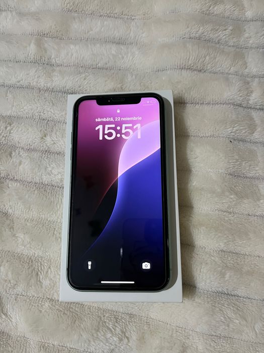 iPhone 11 green in stare impecabila