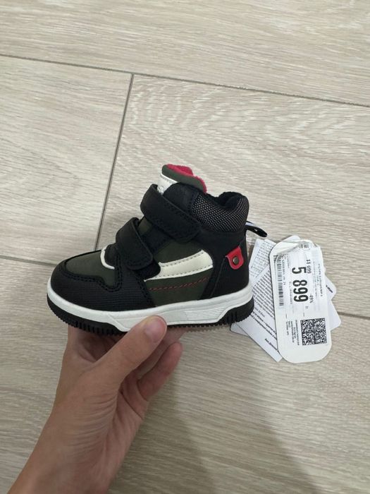 Продам детские сапоги