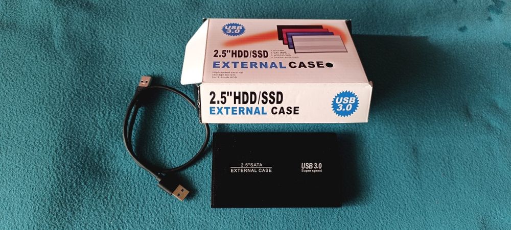 Продам внешний SSD 1000 Gb