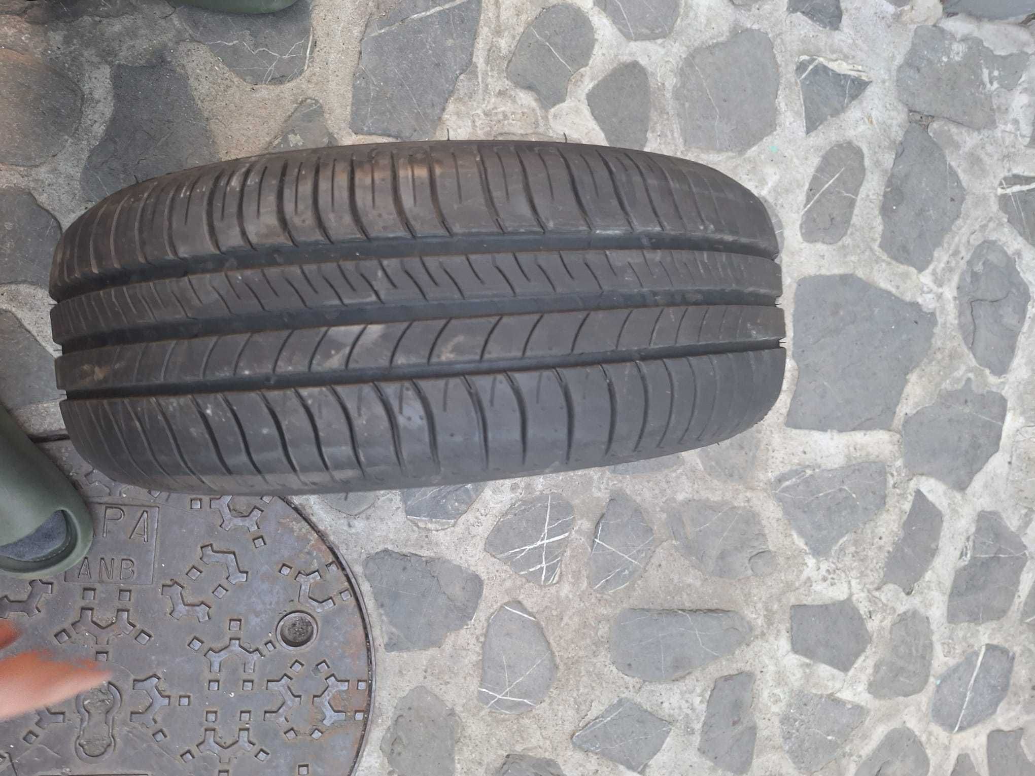 2 anvelope de vara 185/55/15 Michelin