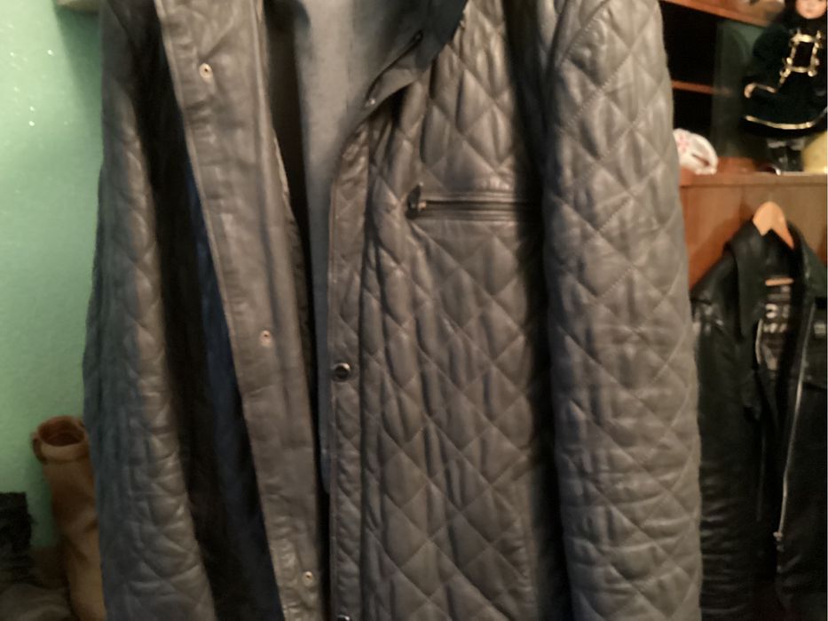 Geaca piele ca Massimo Dutti caroiata, foarte frumoasa