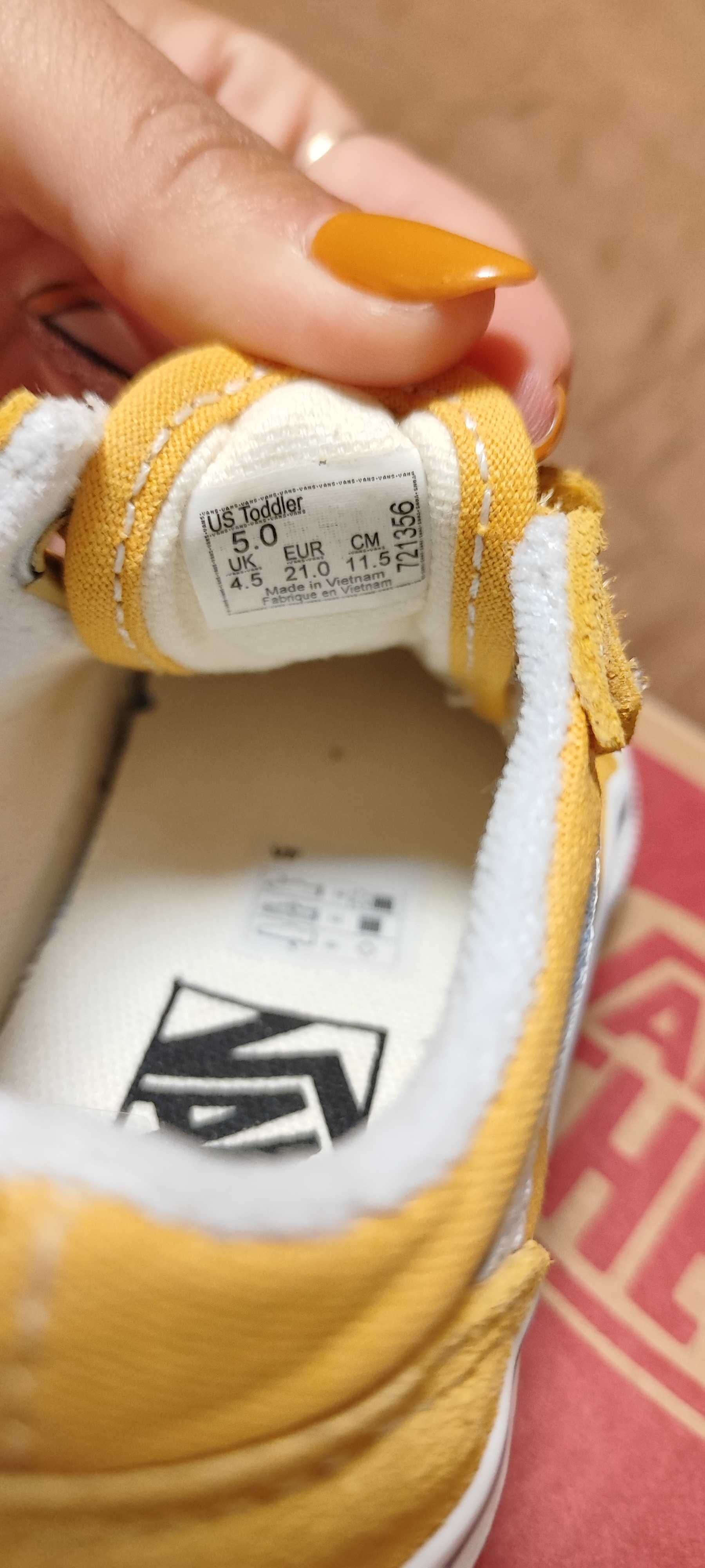 Кецове Vans жълти