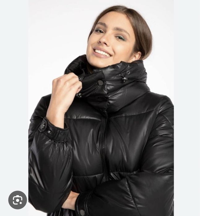 Зимно яке Guess в черно