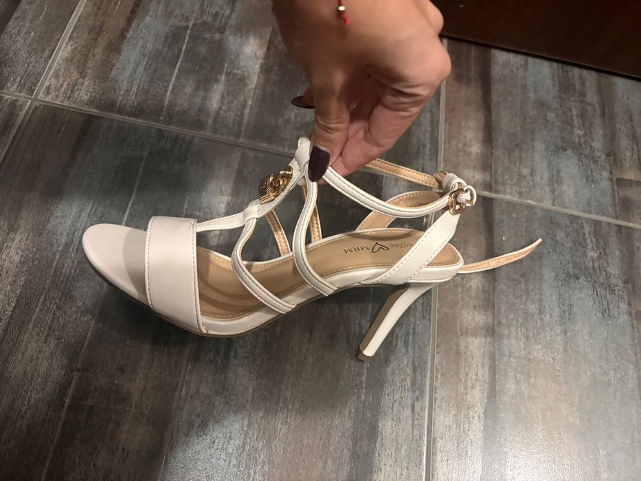 Официални сандали