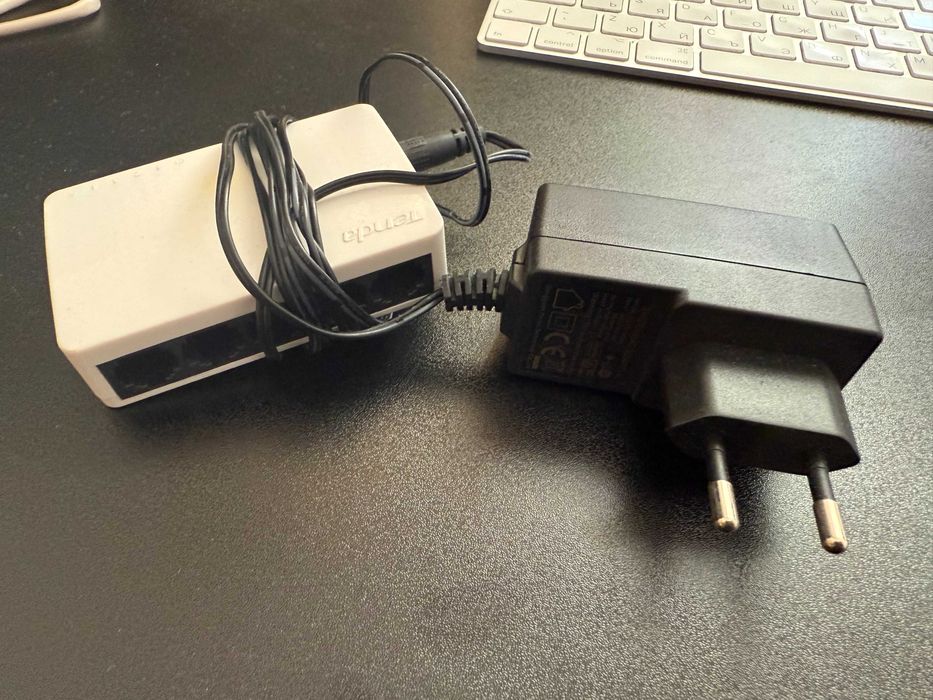 Switch Tenda с 5 порта RJ45 100MBPS
