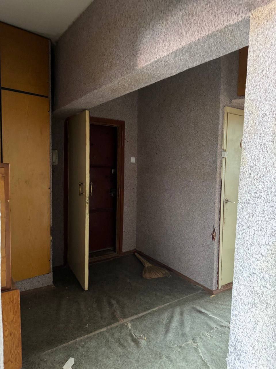 Купить трёх комнатную квартиру на Юнусабаде, звони