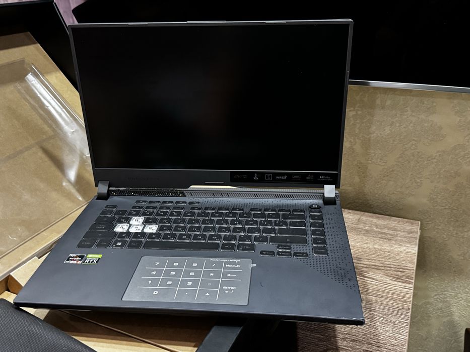 Ноутбук ASUS ROG Strix