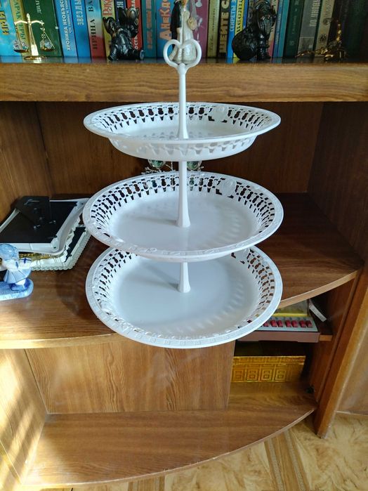 Продам с доставкой фруктовницу