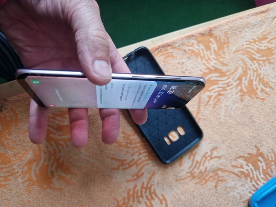 Samsung S8 fisurata sticla sau ecran functionabil fara accesorii