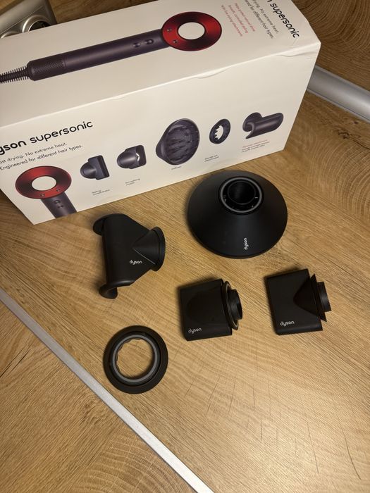 Dyson Сешоари Розов/Червен/Син